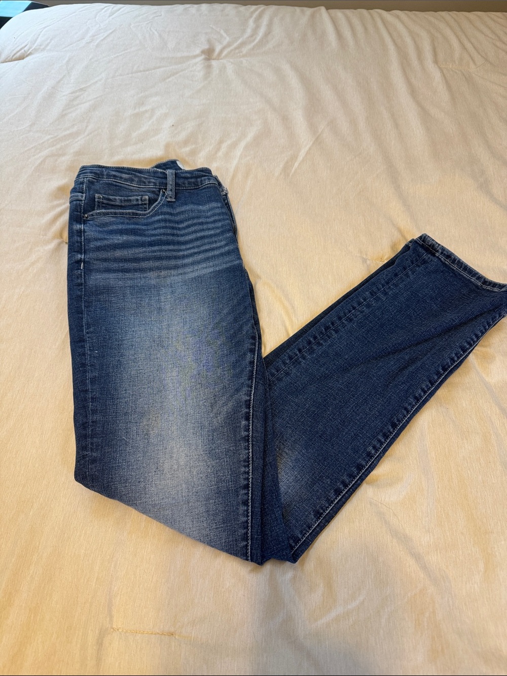 BKE Women's Medium-Dark Blue Skinny Jeans